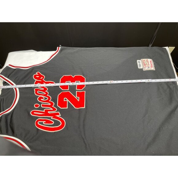 Mitchell & Ness SKU 479 Authentic Michael Jordan Chicago Bulls #23 Jersey 1984-8 - Picture 6 of 8